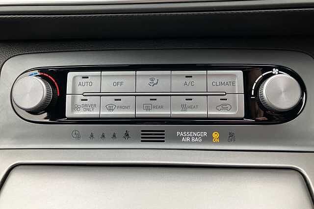 Hyundai Kona PREMIUM