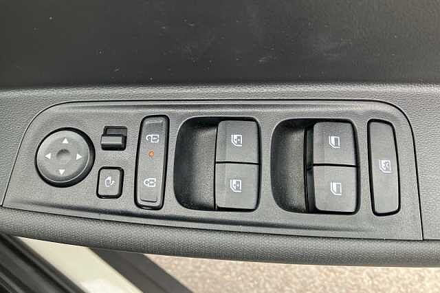 Hyundai Inster 02