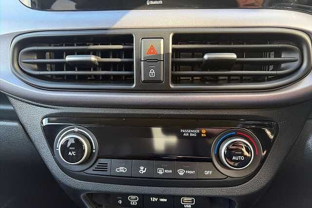 Hyundai i10 PREMIUM