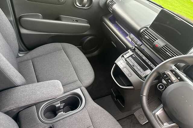 Hyundai Inster 02