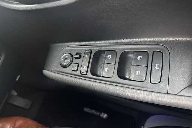 Hyundai Inster 02