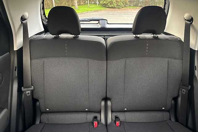 Hyundai Inster 02